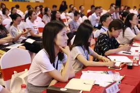 免费上大学，毕业包分配，公费师范生条件优越，为何不断“遇冷”图片