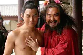 水浒传中，燕青为何跟李逵关系那么好？这就是聪明人的厉害之处图片