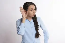 国际爱耳日 北医三院专家组团答疑|老年人得了神经性耳聋怎么办？如何保护儿童听力？“耳屎”要不要掏？图片