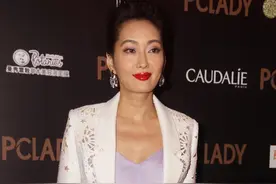 孟广美身材实在是好，高挑有型，不看脸真看不出年纪！图片