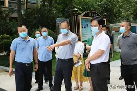 何勋率队调研环境保护相关工作图片