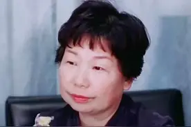 杜新枝为何一直在有几套房上支支吾吾呢？她无非也是害怕悠悠众口图片