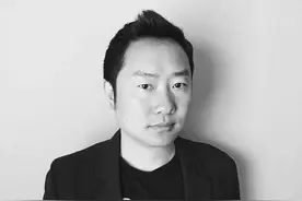 《唐人街探案3》插曲走红，我们独家采访了作曲者胡小鸥图片