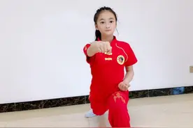 天山派基本功，压腿步法训练图片