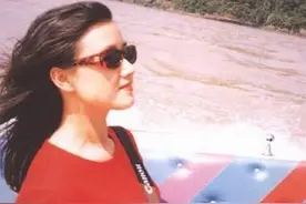歌唱的百听不厌，关键是美丽还漂亮，秀色可餐，赏心悦目图片