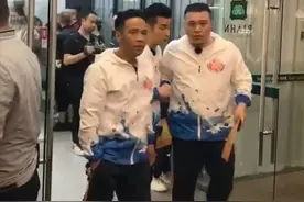 宋小宝又耍大牌？录综艺嚣张大喊叫路人让路，网友怒怼：凭什么图片