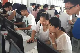 湖南一所高校征集志愿694人，为何缺额这么大？学费让人高攀不起图片