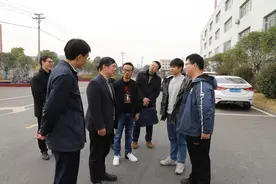 南昌工程学院党委副书记吴泽俊一行来栗调研高层次人才服务团成员履职情况图片