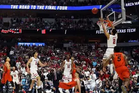 太残酷了！21岁天才后卫被裁，NBA生涯还未开始，就结束了图片