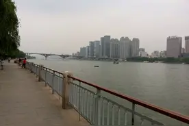 湘江北去，橘子洲头——我也曾意气风发，挥斥方遒图片