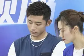 大满贯同框！丁宁变美艳女白领五官好精致，181张继科爱穿内增高图片