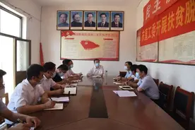 肥乡区委书记李书平到前白落堡村等村调研脱贫攻坚和信访稳定工作图片
