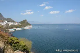 这座美如翡翠的中国第二深水湖泊，充满了神秘诡异的传说图片