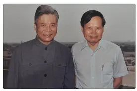 杨振宁：27岁获诺奖，80岁才回国，不能回国居然是因为岳父？图片