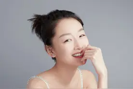单眼皮的周冬雨这妆容真是一路开挂！5个技巧！通勤！约会你也行图片