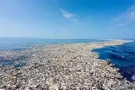 美国卫星拍下骇人一幕，“海上巨兽”正靠近我们，向全球发出警告图片