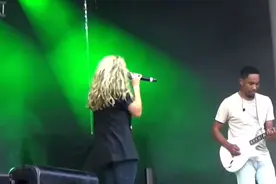 《steady me》hollyn》一首适合表白的小甜歌图片