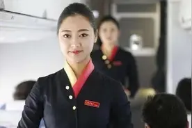 原来飞机上有三项隐藏服务，只要你敢开口要求，空姐都不会拒绝你图片