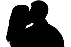 一次接吻会交换8000多万个细菌？这些吓人的冷知识你知道几个图片