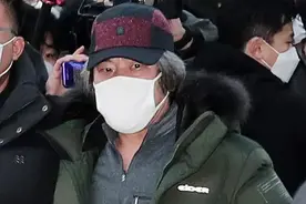 强奸八岁幼女的韩国“恶魔”出狱后申请补助，每月可领7000元！众多网友直呼愤怒图片