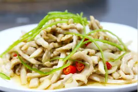 饭店的杏鲍菇炒肉丝为啥那么好吃？大厨教你一招，学会在家就能做视频封面