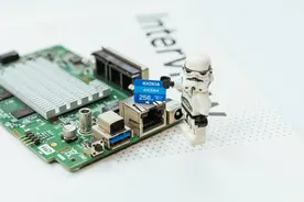 让Vlog拍摄存储享受极至瞬速：铠侠蓝色microSD存储卡图片