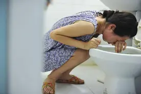 怀孕后，为何有人一直吐，有人却从不吐？原因和腹中胎儿有关图片