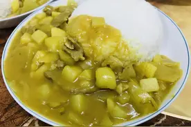 超简单的咖喱猪肉饭制作图片