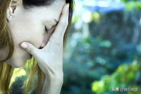 46岁女人自述：“嫁给年轻男人的我，却过得不幸福，非常后悔”图片