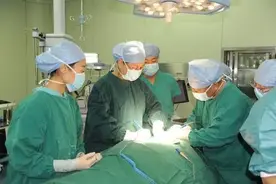 银川一老人手术切掉半个鼻子，重塑后竟还有意外收获图片