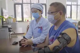 玩游戏还能进行康复训练？到这家三甲医院的康复科看看吧图片