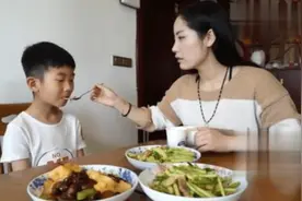 “妈妈，我要吃汉堡”被拒绝后，9岁儿子纵身一跃！宝妈瘫软在地图片