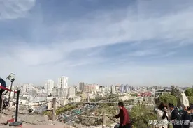 乌鲁木齐应该取消高峰期外地车限行，原因很简单，大家觉得呢？图片