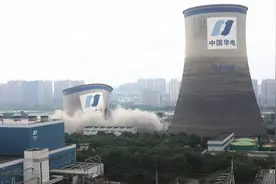爆破成功！城北拱康路上“巨无霸”又少一个图片