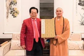 推动川沪佛教文化交流 杨永法手稿捐赠峨眉山图片