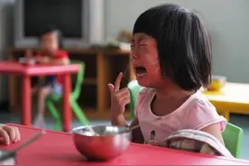头回上幼儿园不哭不闹的孩子，多半来自这3类家庭，不妨对照一下图片