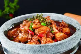 特色创业之石锅仔鸡（附自制配料和制法关键点）图片