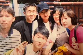 李孝利晒20岁旧照，冻龄美貌仍在线，与刘在石、Rain组团再出道图片