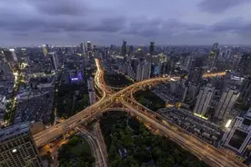 广州最富裕地区：人均GDP29.4万远超加拿大，堪称富人聚集地图片