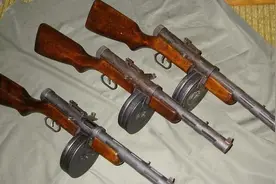 二战无人不知的经典武器波波沙冲锋枪，却在战争结束销声匿迹图片