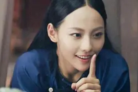 延禧攻略：顺嫔打入冷宫后，用暗语说出真实身份，可惜璎珞没听懂图片