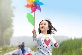 孩子扁桃体发炎，手术还是保守治疗？中医分析：扁桃体手术的利弊图片