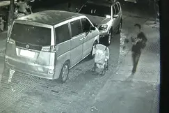 女子西安街头被抢包，外卖小哥猛追歹徒！民警急寻拿到包离开的她图片