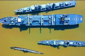 快看！落户泰州的四艘海军舰艇图片