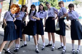 火箭少女全员泰国校服，可爱小学妹，高冷女神你pick哪一个?图片