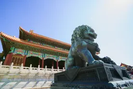 明穆宗朱载垕：夹在嘉靖和万历中间的宽仁皇帝，一生干了两件大事图片