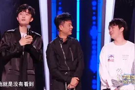 好声音来了两个回锅肉，谭轩辕晋级黄鹤出局，李克勤抢到一张好牌图片
