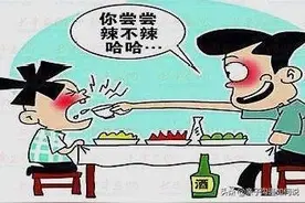 就这么刚，敢戏弄我的孩子，别怪我不客气图片