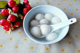 黑芝麻汤圆，香甜可口，美味无比的浙江小吃，你喜欢吗图片