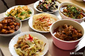 妹妹一家来吃饭，3个肉菜4个素菜，简单好吃全部光盘图片